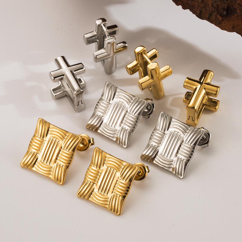 1 Pair Simple Style Classic Style Commute Cross Rectangle 304 Stainless Steel 14K Gold Plated Ear Studs By Trendy Jewels